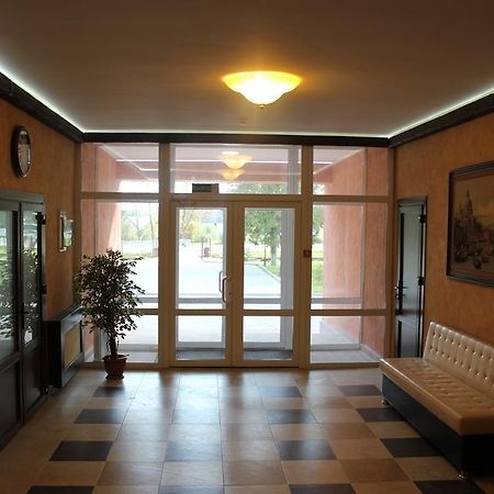 Turli Inn Молодечно Екстер'єр фото